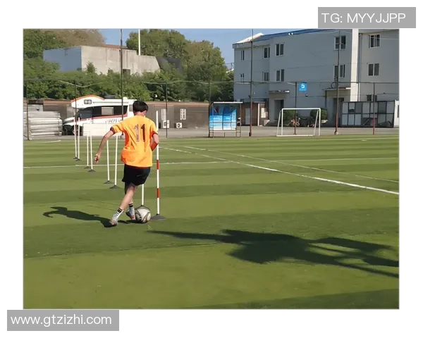 提升足球速度的五大技巧与训练方法解析